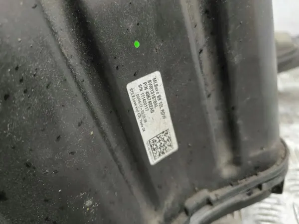 Tanque AdBlue Audi OEM 8W0131878AL - Usado image 5