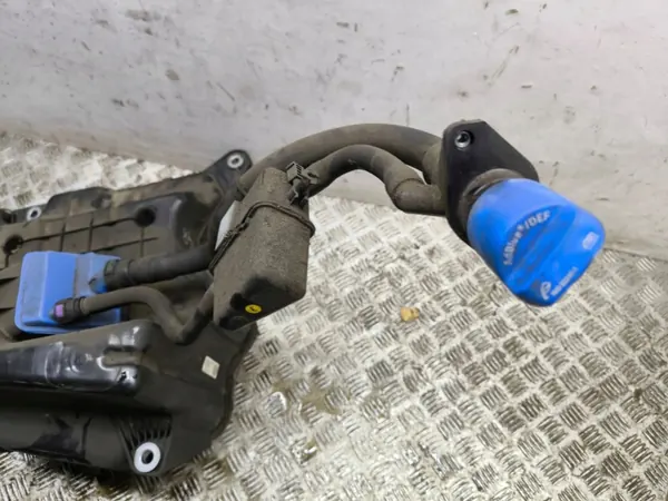 Tanque AdBlue Audi OEM 8W0131878AL - Usado image 7