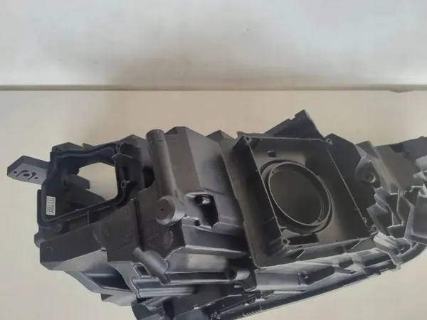 Audi Q5 Ajovalon kiinnityssarja OEM 80A941033 image 4