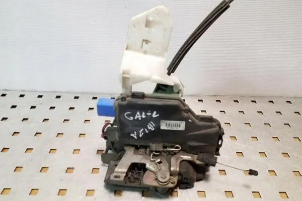 Hintere linke Türschloss SEAT IBIZA III 1.4L Diesel OEM Y3B4839015AG image 4