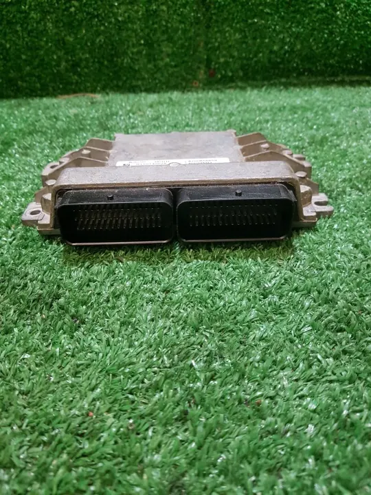 Computadora Motor Dacia OEM 8200856659 S110140025 image 3