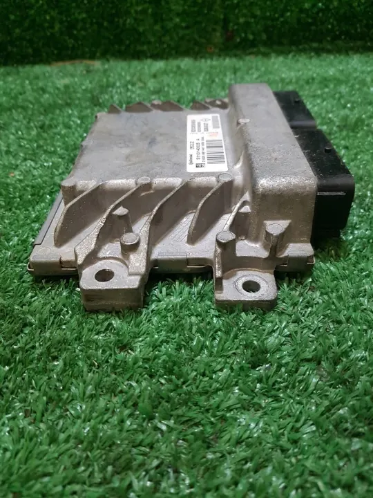 Computadora Motor Dacia OEM 8200856659 S110140025 image 4