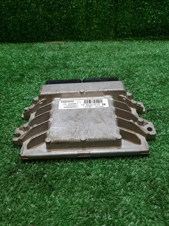 Computadora Motor Dacia OEM 8200856659 S110140025 image 5