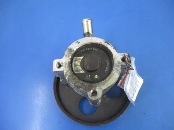 Pompe de direction OEM 9632334880 pour Citroen Berlingo I image 3