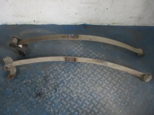 Lehtijouset VW Caddy III 2.0SDi OEM 01 - 2 kpl sarja image 2