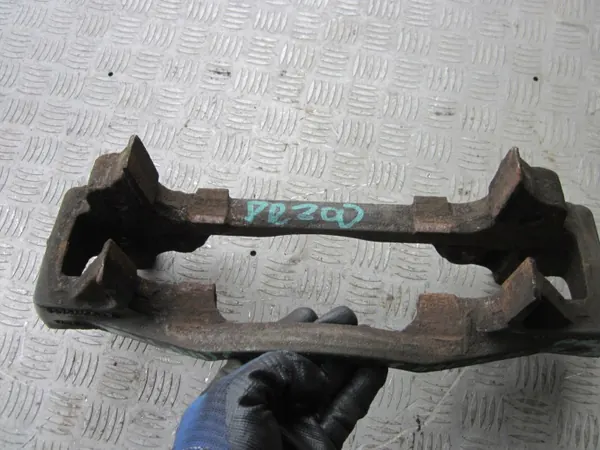 Jarret Avant OEM JARZMA UŻYWANE pour Renault Magnum image 7