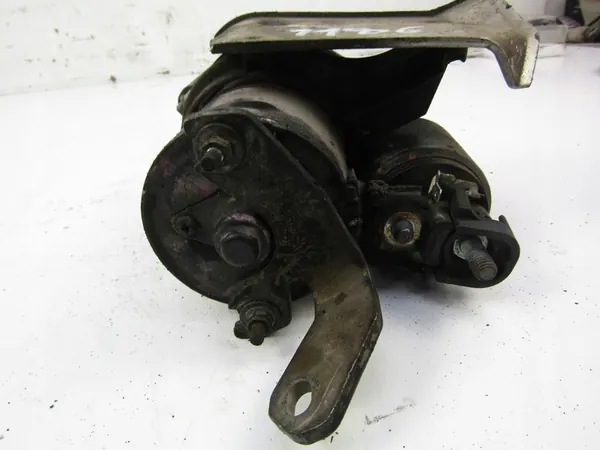 Arrancador VW Passat B5 1.6 74kW ADP Bosch 0986016330 image 2