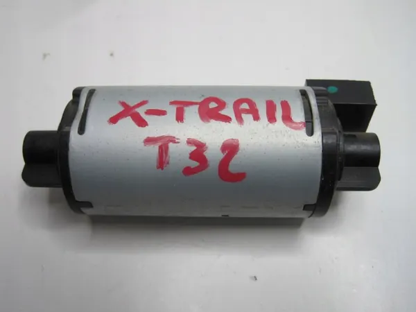 Framsätets Vänster Motor OEM 1183277 Nissan X-Trail image 4