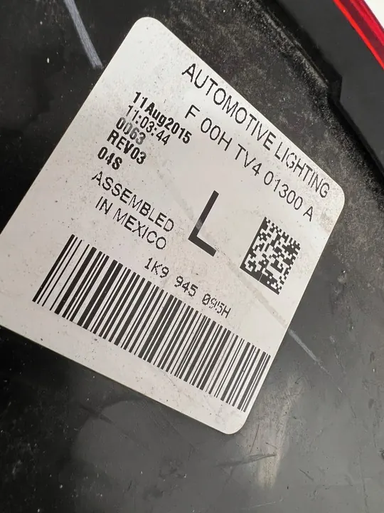 VW GOLF VI KOMBI VÄNSTER BAKLJUS 1K9945095H image 7