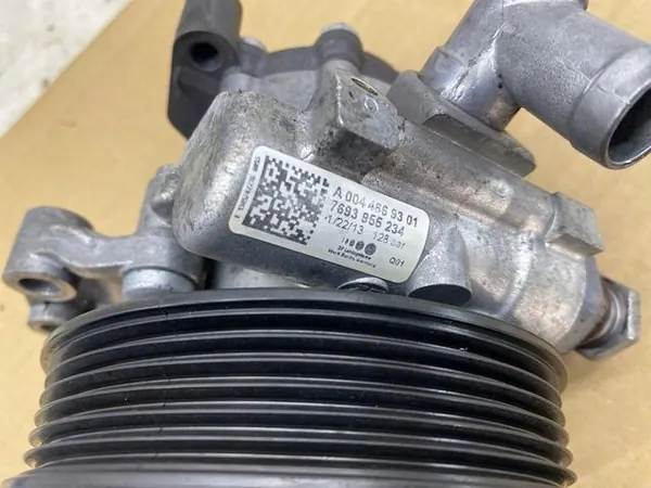 Mercedes-Benz Hydraulikpumps A0044669301 image 4