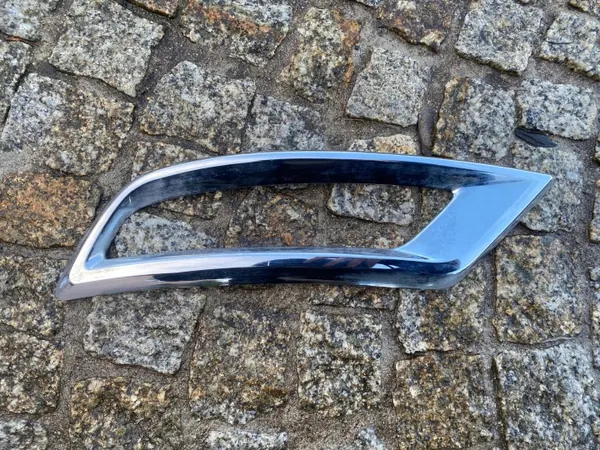 Skoda OE 5E6807833 Linke Heckauspuffblende - Gebraucht image 2