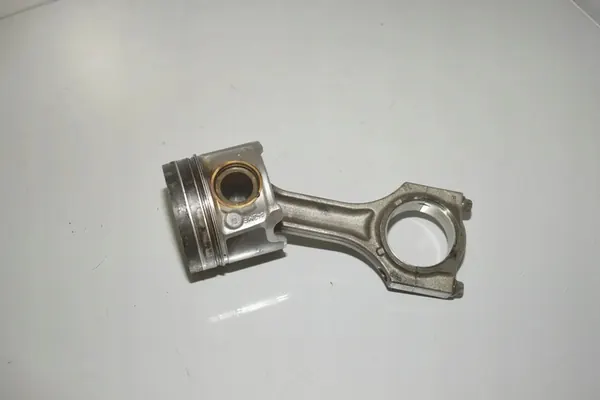 BMW 3 Kolv 2.0L 140kw 2017 OEM 11258571012 image 2