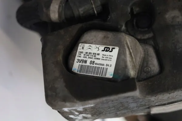 Moteur électrique hybride OEM 9838192580 DS7 Crossback image 4