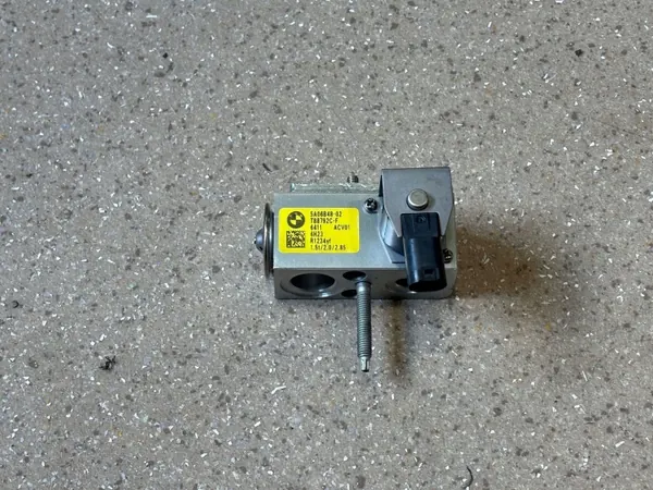 Soupape d'expansion climatisation BMW OEM 5A06B48 image 2