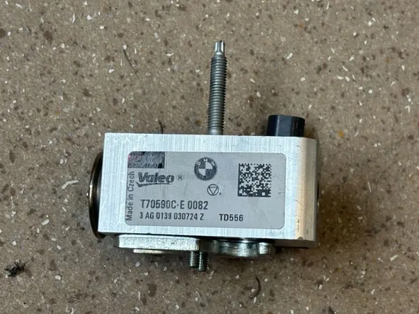 Soupape d'expansion climatisation BMW OEM 5A06B48 image 4