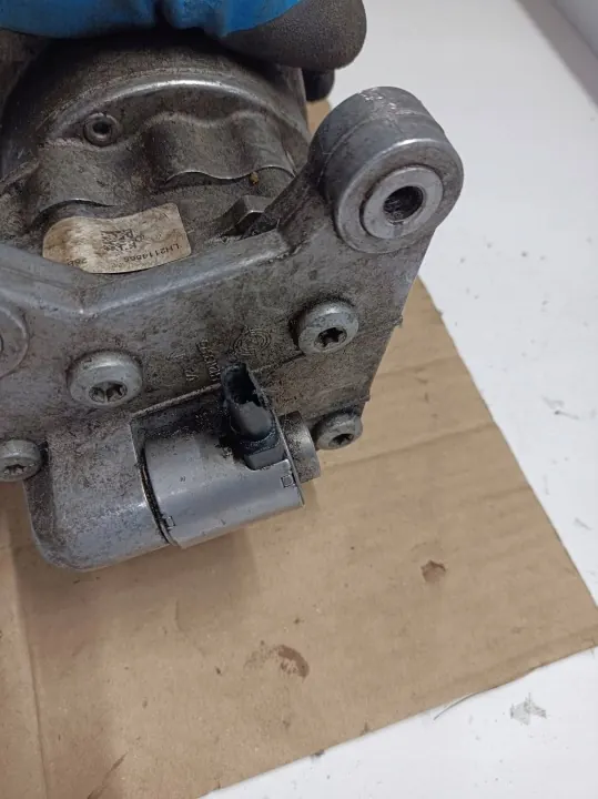 Pompe Dynamic Drive BMW OEM 678735101 Occasion image 7