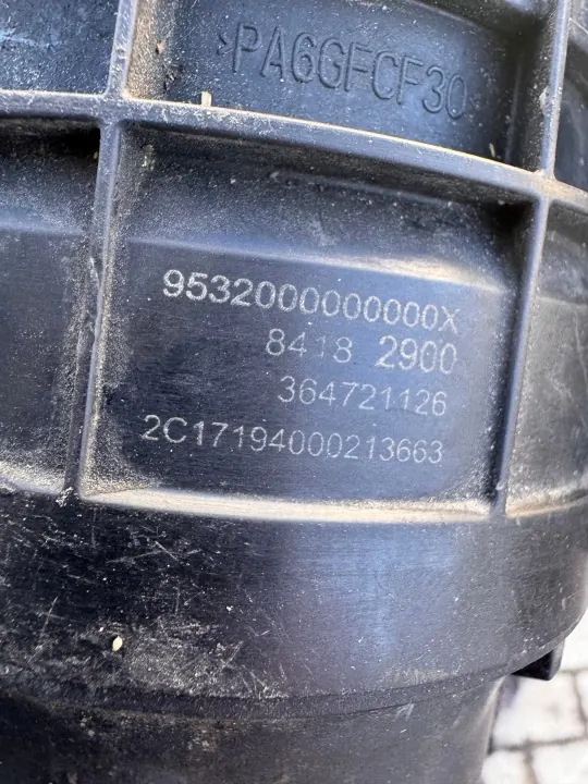 Opel Astra V Bränslefilterhus OEM 16441396270 image 4