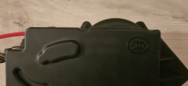 MERCEDES GL W164 R W251 Baklucka Lås A1647400435 image 2