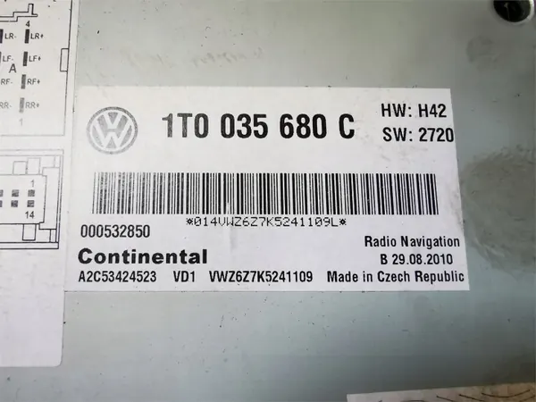 VW Passat CC Radio Navi OEM 1T0035680C image 4