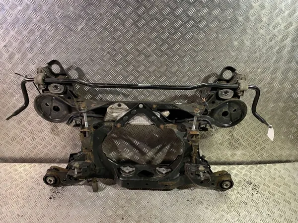 Volvo XC90 2020 Bakre hjälpram OEM 05149 image 2