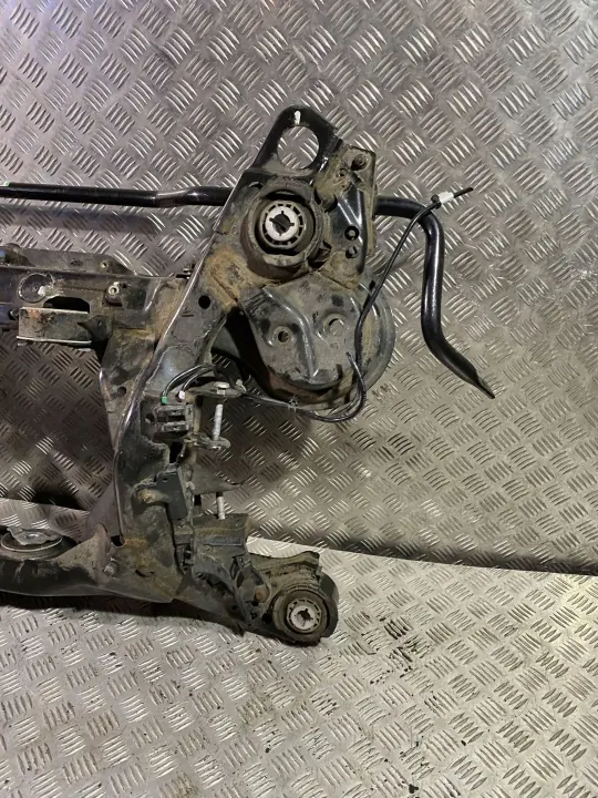 Volvo XC90 2020 Bakre hjälpram OEM 05149 image 7