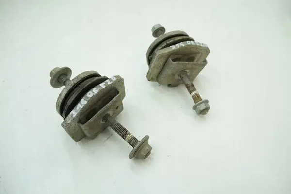 Bakfjäderkudde Volvo XC90 image 2