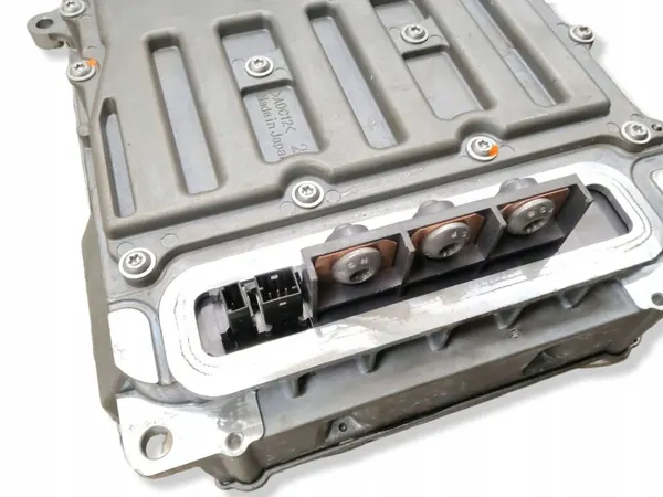 Audi E-tron GT Invertteri OEM 9J1907123F - Käytetty image 9