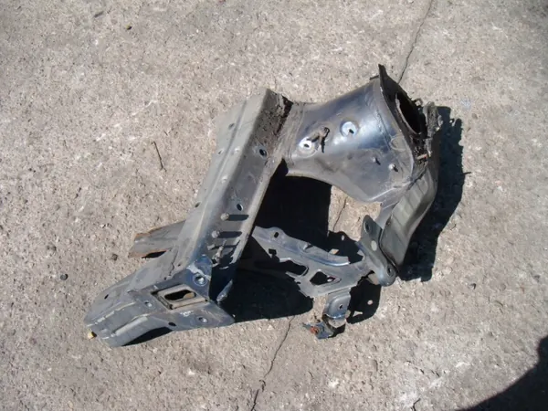 RENAULT CLIO 3 III 05-09 Vorderer Linker Rahmenholm OEM RTEKO SM2425 image 4