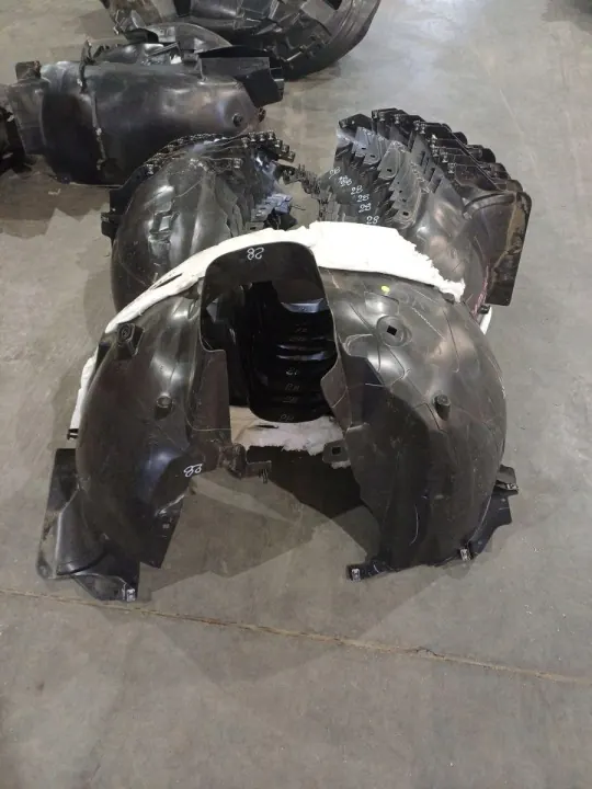 Arco de roda dianteiro esquerdo OEM 9844324780 Opel Grandland image 2
