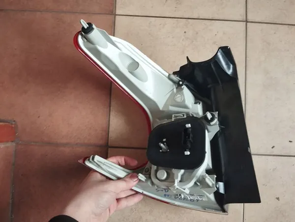 PEUGEOT 2008 I Lámpara Trasera Derecha 9678074380 image 5