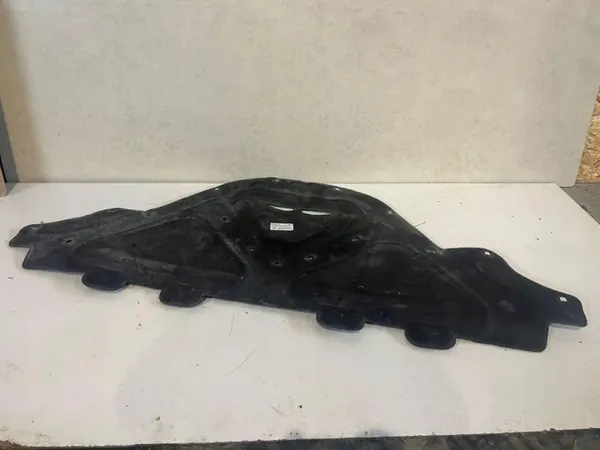 Porsche Macan 95B konepellieristys OEM 95B863831D image 3
