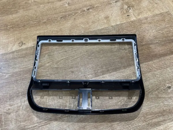 Multimedia-Einheit Rahmen Jaguar XE OEM 09861000 image 4