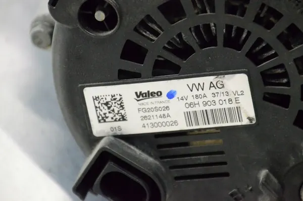 VW Audi Generaattori 06H903018E image 3