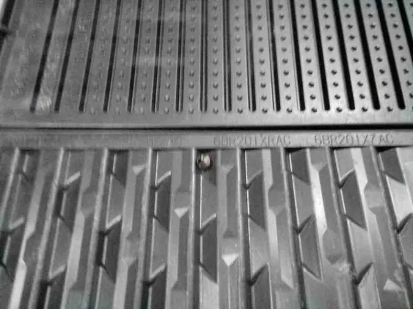 DODGE RAM 1500 PICK-UP Matot 82215320AD image 2