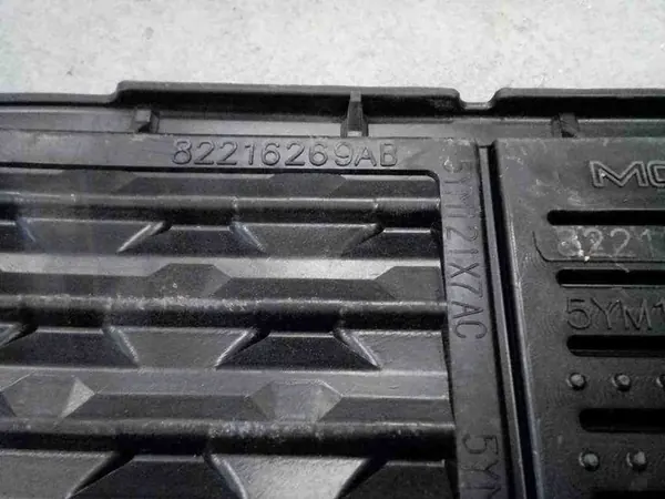 DODGE RAM 1500 PICK-UP Matot 82215320AD image 3