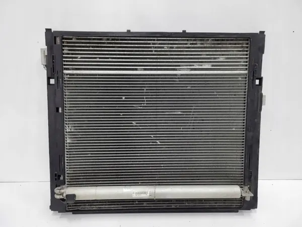 Condensador AC Mercedes-Benz A0995000002 - Usado image 2