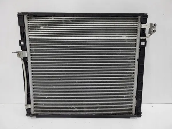 Condensador AC Mercedes-Benz A0995000002 - Usado image 3