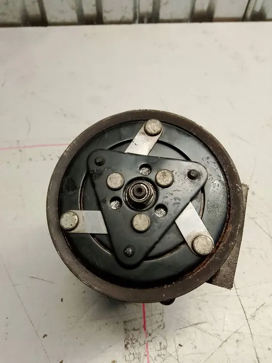 Compressore aria condizionata Peugeot 307 2.0HDI image 9