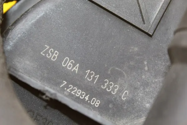 Secundaire luchtpomp OEM 06A131333C VW Bora image 7