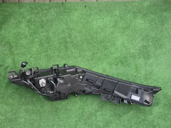 NISSAN ARIYA LED Oikea Puoli OEM NISSSANNNNARIIYYAAA image 4