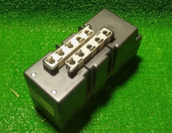 Pompe de verrouillage central Mercedes OEM A2208001248 image 4