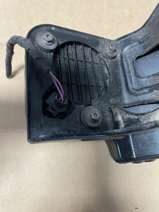 Altavoz ruido motor Audi VW OEM 5GE035362A image 6