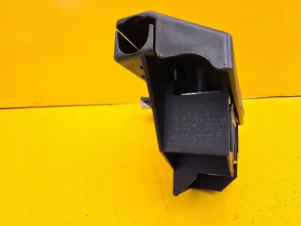 Accuzekering OEM 8J0915459 voor Audi A4 2009 image 3