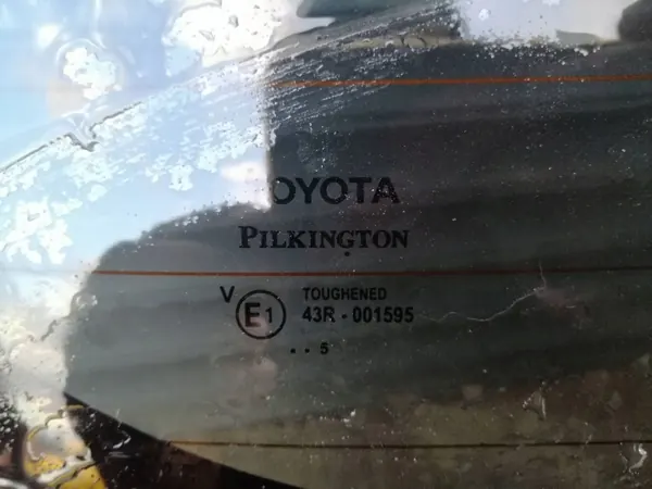 Toyota Auris 2 Heckklappe Glas OEM XRA4694 image 3