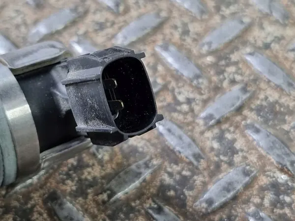 Volvo XC40 2020 Hochdruckkraftstoffpumpe OEM 31437903 image 2