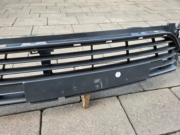 Griglia Inferiore Paraurti Anteriore RENAULT CLIO IV LIFT 622542412R image 4