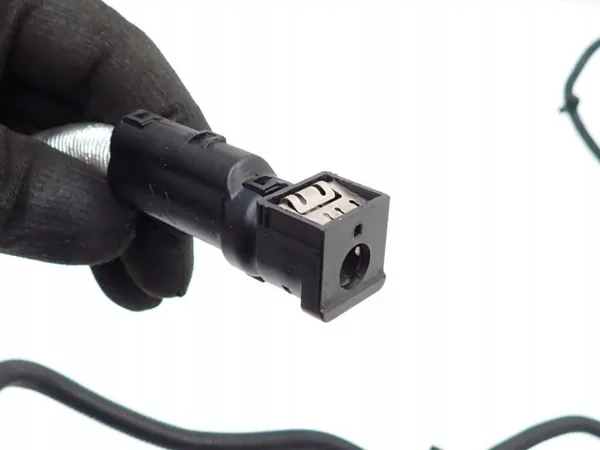 AdBlue-letku OEM 8W0131960D Audi A5 II/A4 B9:lle image 5