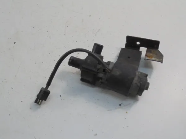 Mercedes vesipumppu OEM 1248301714 E W124:lle image 3