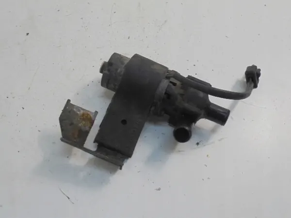 Mercedes vesipumppu OEM 1248301714 E W124:lle image 5