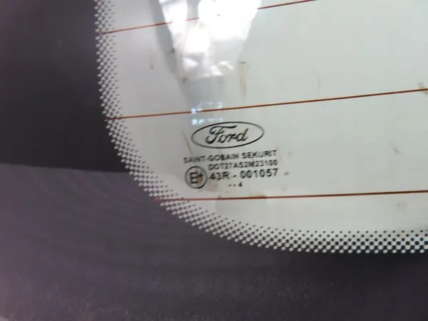 Vitre arrière Ford OEM SZYBA TYLNA FORD FOCUS C-MAX image 3